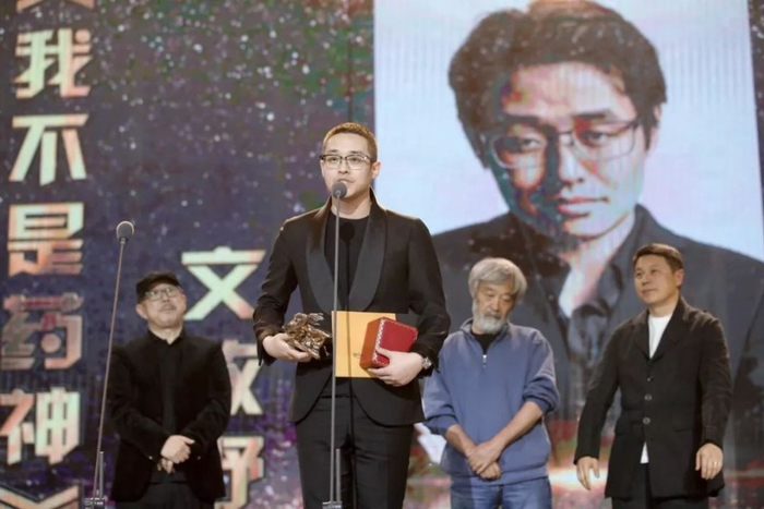 看完“潮汕三部曲”才明白,蓝鸿春是成长型导演的天花板 封面